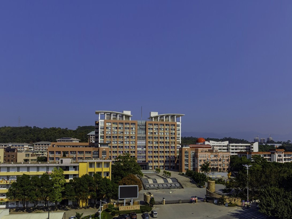 �B�Tͬ��һ��